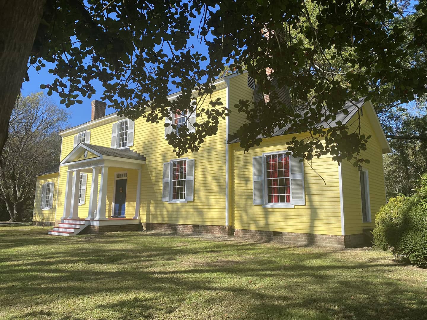 A Dutch Couple Transform 200-Year-Old Virginia Mansion into Award-Winning Bed and Breakfast