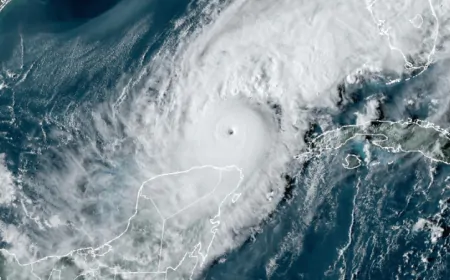 Wobble Tracker: Live updates on Hurricane Milton’s path across Florida