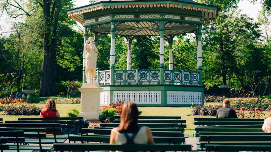 Everything You Need to Know About the Halifax Public Gardens