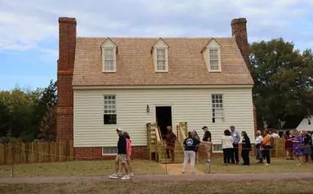 Williamsburg Bray School reopens in dedication ceremony 250 years after closure