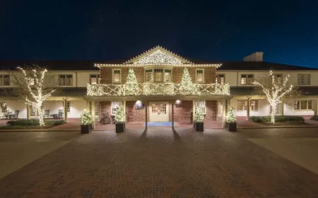 Traditions Grand Illumination Dinner – Sat. Dec 7th, 14th, 21st