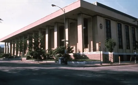 What services and programs are available to me at the Richmond Public Law Library?