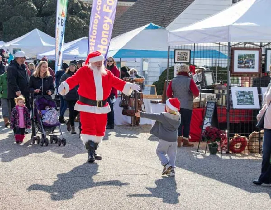 Yorktown Christmas Market on Main – Dec 7 & 8 – Yes, Santa will be there!