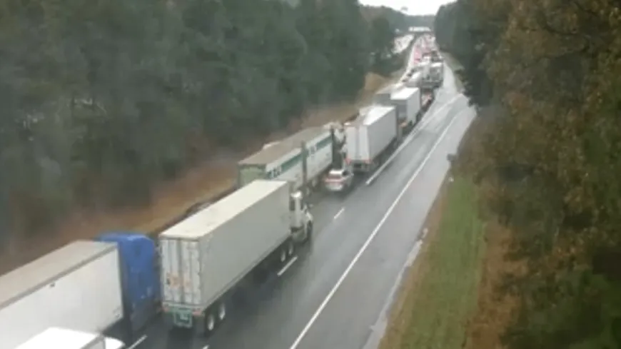 Disabled tractor-trailer on I-95 causes significant delays in Hanover County