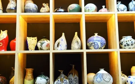 Hand/Thrown Studio to host holiday market featuring artists, ceramicists