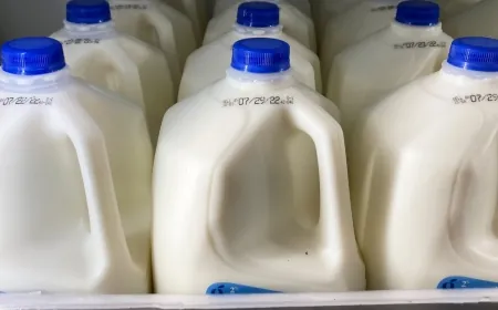 Is selling raw milk legal in Virginia?