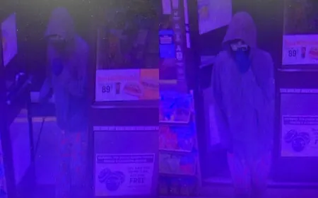 Suspect allegedly robs Chesterfield 7-Eleven while displaying weapon