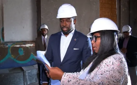Mayor Stoney attends StarCity Behavioral Health’s Recovery City project tour