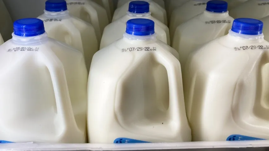 Is selling raw milk legal in Virginia?