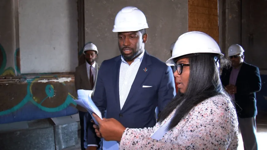 Mayor Stoney attends StarCity Behavioral Health’s Recovery City project tour