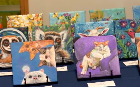 PHOTOS: Small Art with Big Heart Preview