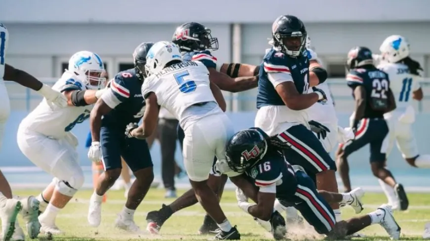 Liberty Falls in the Bahamas Bowl to Buffalo 26-7