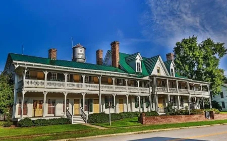 On Friday, October 3, 2025 at 05:00 pm - TOWN OF BOYDTON: Sit 'n Sip - Front Porch Fridays