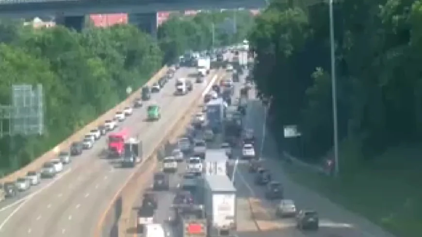 I-95 south traffic delayed by tractor-trailer incident in Richmond