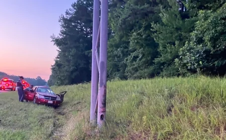 74-year-old man dies after vehicle crashes into VDOT sign on I-64 in Henrico