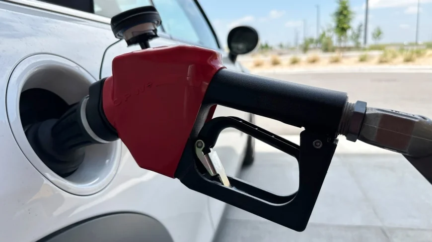 Gas prices drop ahead of Fourth of July travel surge, lowest in four years