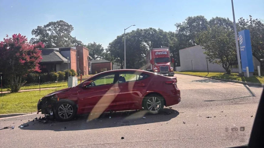 Part of West Broad Street closes in Henrico County after two-vehicle crash