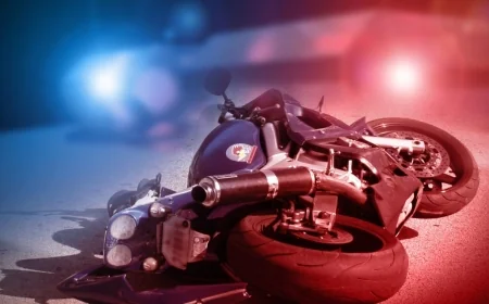 At least one person hurt in crash involving motorcycle on I-85 in Dinwiddie