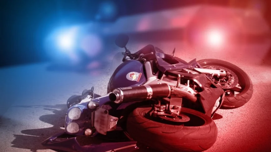 At least one person hurt in crash involving motorcycle on I-85 in Dinwiddie