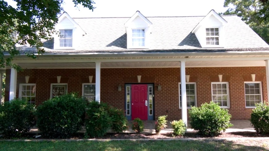 ‘So incredibly honored’: Powhatan’s newest Christmas Mother secures keys to new location