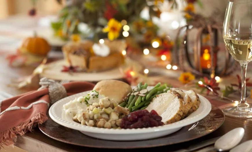 Virginia Room Thanksgiving Feast for the Family