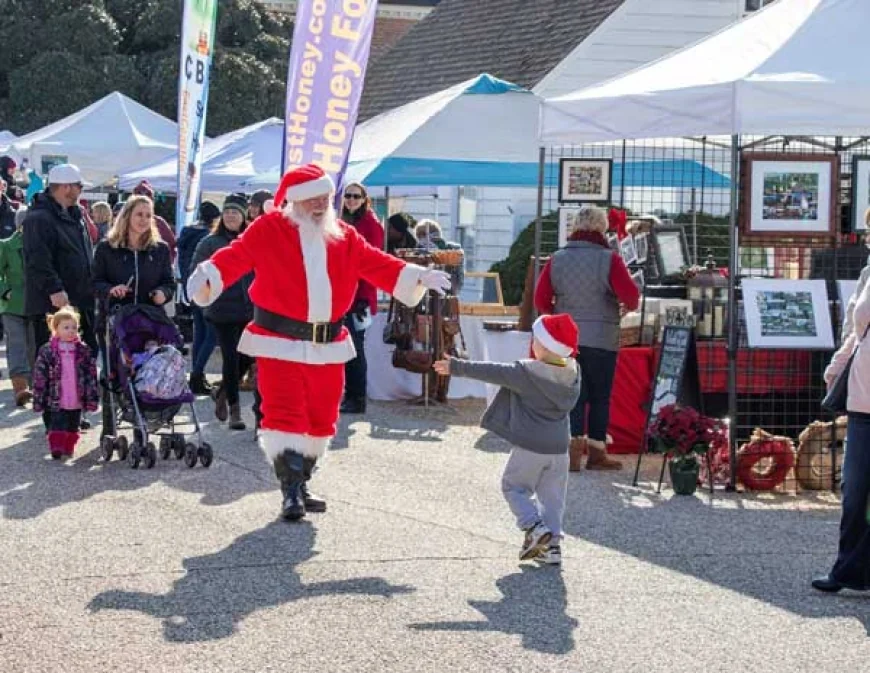 Yorktown Christmas Market on Main – December 6 & 7 – Yes, Santa will be there!