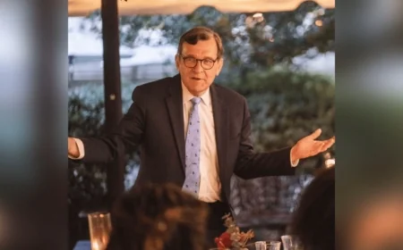 Valentine staff reflects on the life of longtime director Bill Martin